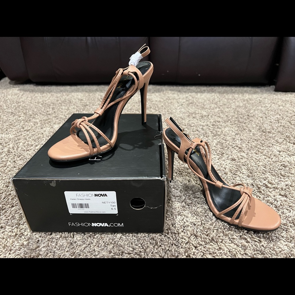 Fashion Nova 6.5 tan heeled sandal